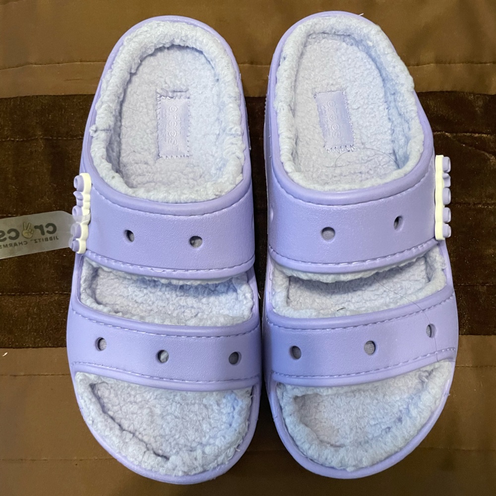 Classic Cozy Sandal Crocs